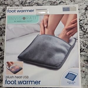 Invigorate by Meridian Point Plush Heat USB Foot Warmer. Gray W/ White Fleece